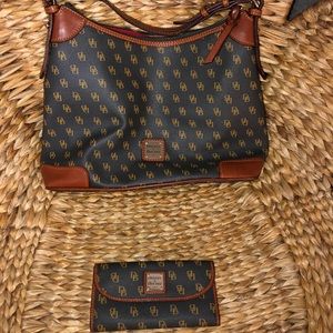 Dooney & Bourke handbag and wallet 💙✨